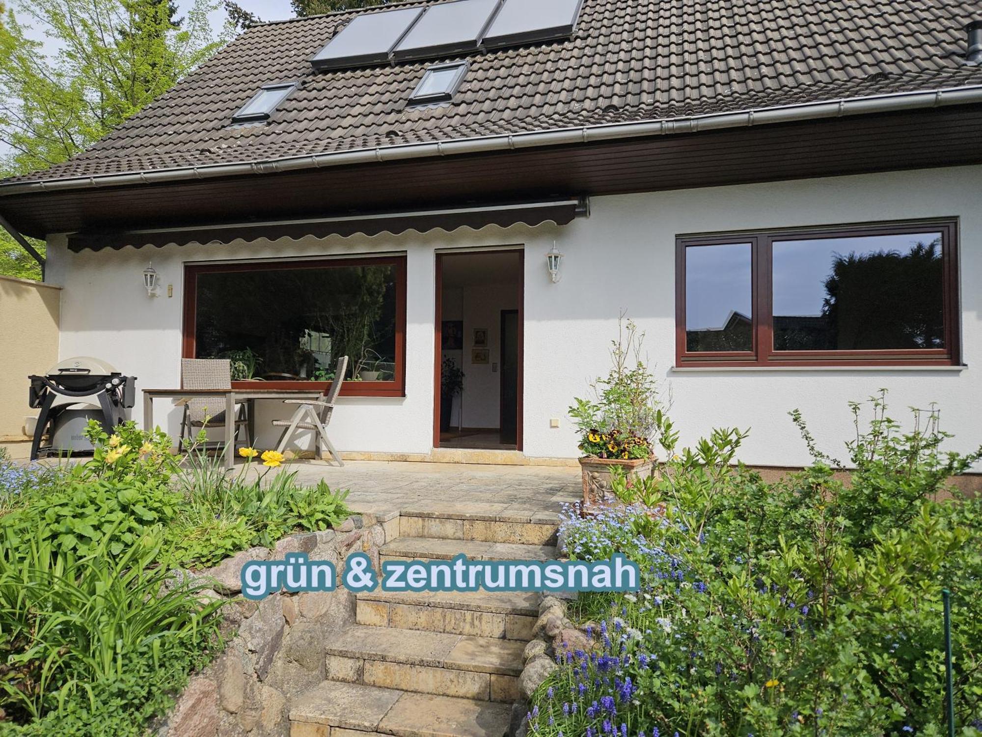 4 Sterne Souterrain Apartment Alt-Mariendorf ベルリン エクステリア 写真